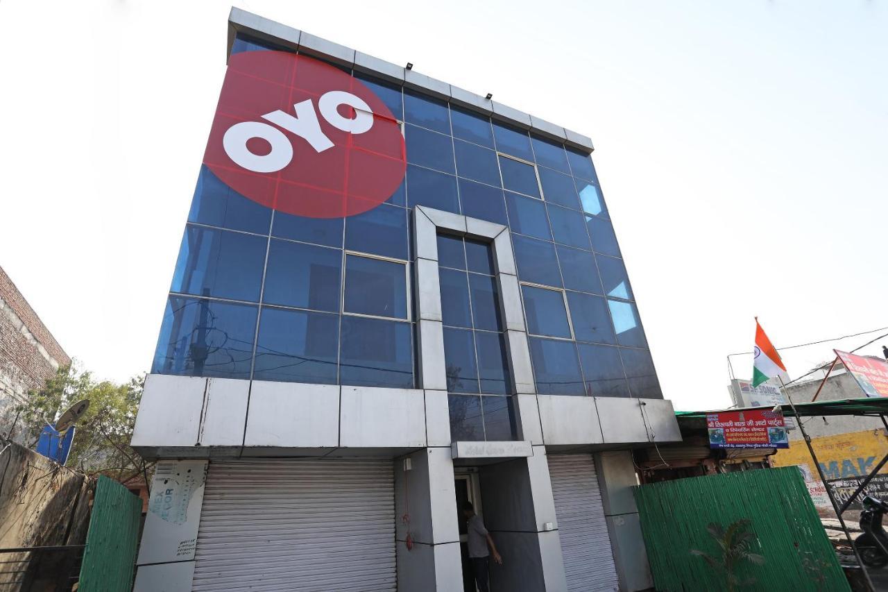 Oyo 11392 The Hotel Grand Hospitality Noida Exterior photo