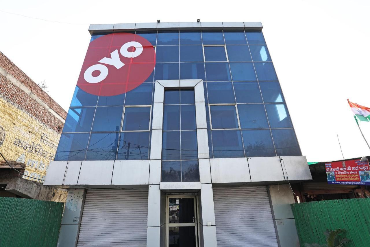 Oyo 11392 The Hotel Grand Hospitality Noida Exterior photo