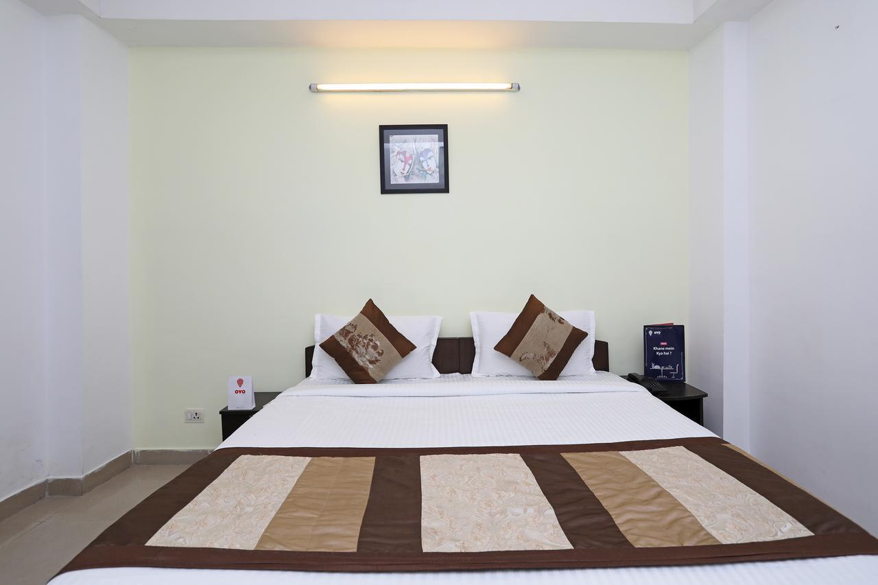 Oyo 11392 The Hotel Grand Hospitality Noida Exterior photo
